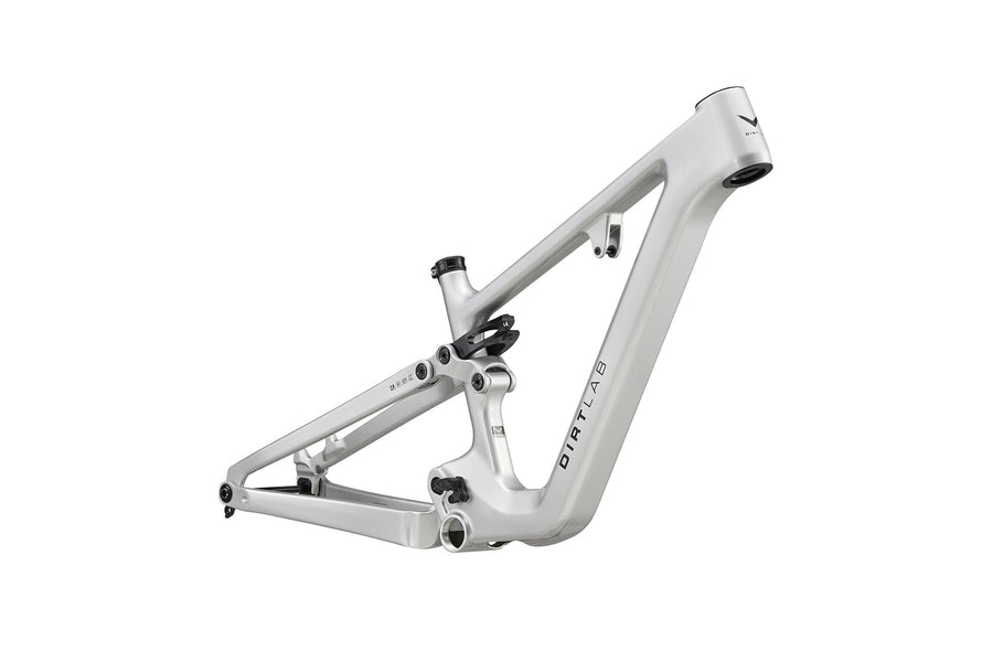 Dirtlab Iuhu CP pedal MTB frame — Concentric Pivot suspension, Gloss Silver Metallic finish