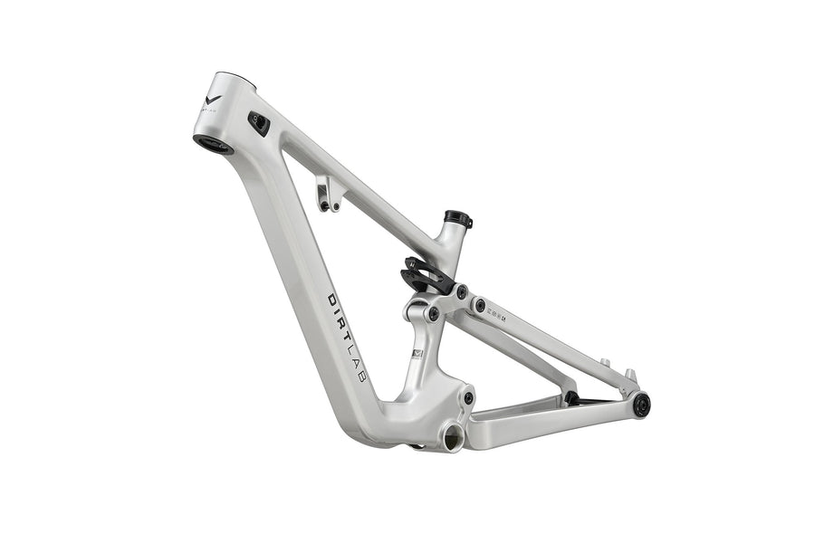 Dirtlab Iuhu CP pedal MTB frame — Concentric Pivot suspension, Gloss Silver Metallic finish