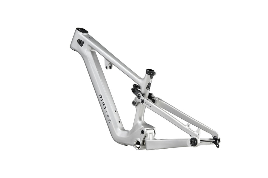 Dirtlab Iuhu CP pedal MTB frame — Concentric Pivot suspension, Gloss Silver Metallic finish