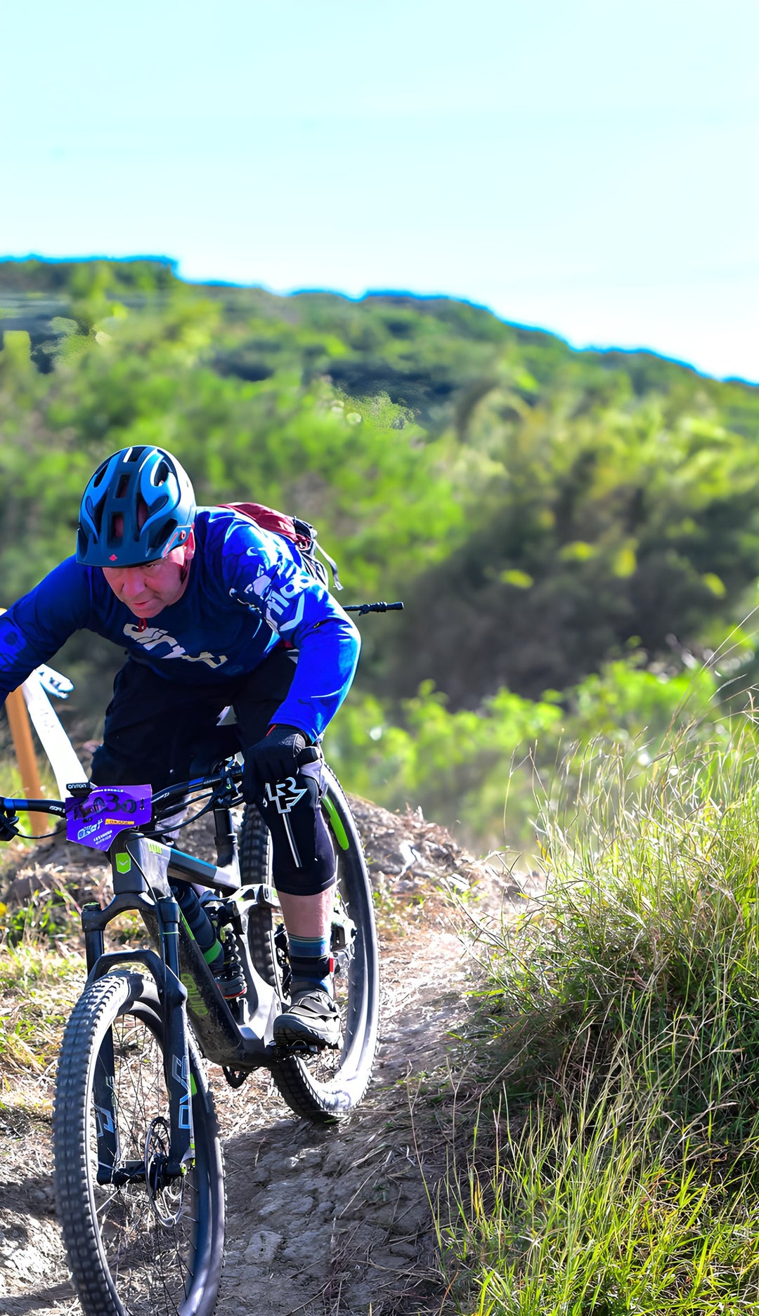 Paratu HL (E-Menace) on the trail