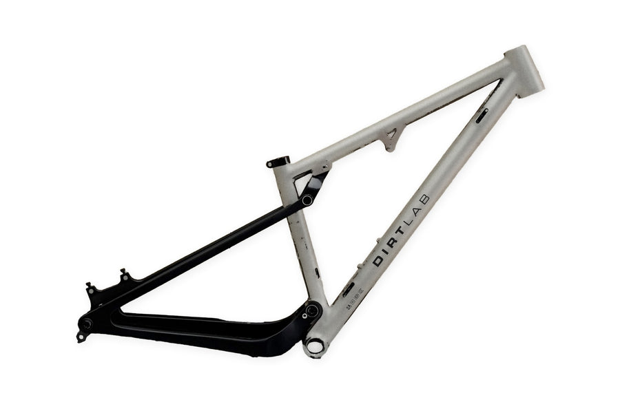 Dirtlab Tutumaz XC FLX Ti frame, satin bead-blasted titanium front triangle with carbon flexstay rear